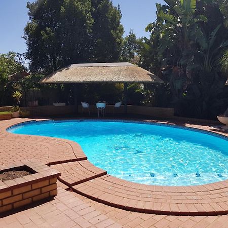 Sollunaa Guesthouse Sandton Εξωτερικό φωτογραφία