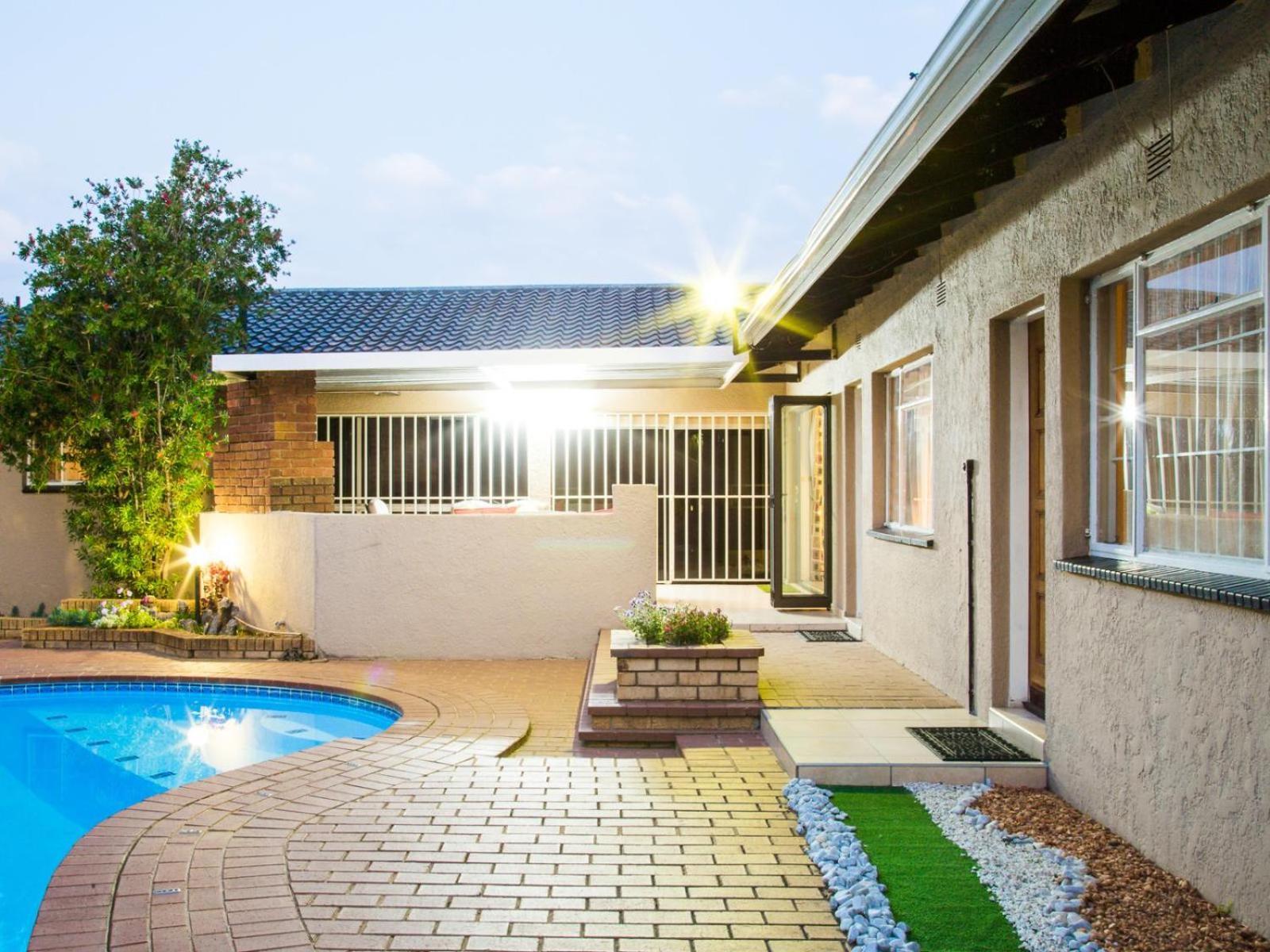 Sollunaa Guesthouse Sandton Εξωτερικό φωτογραφία
